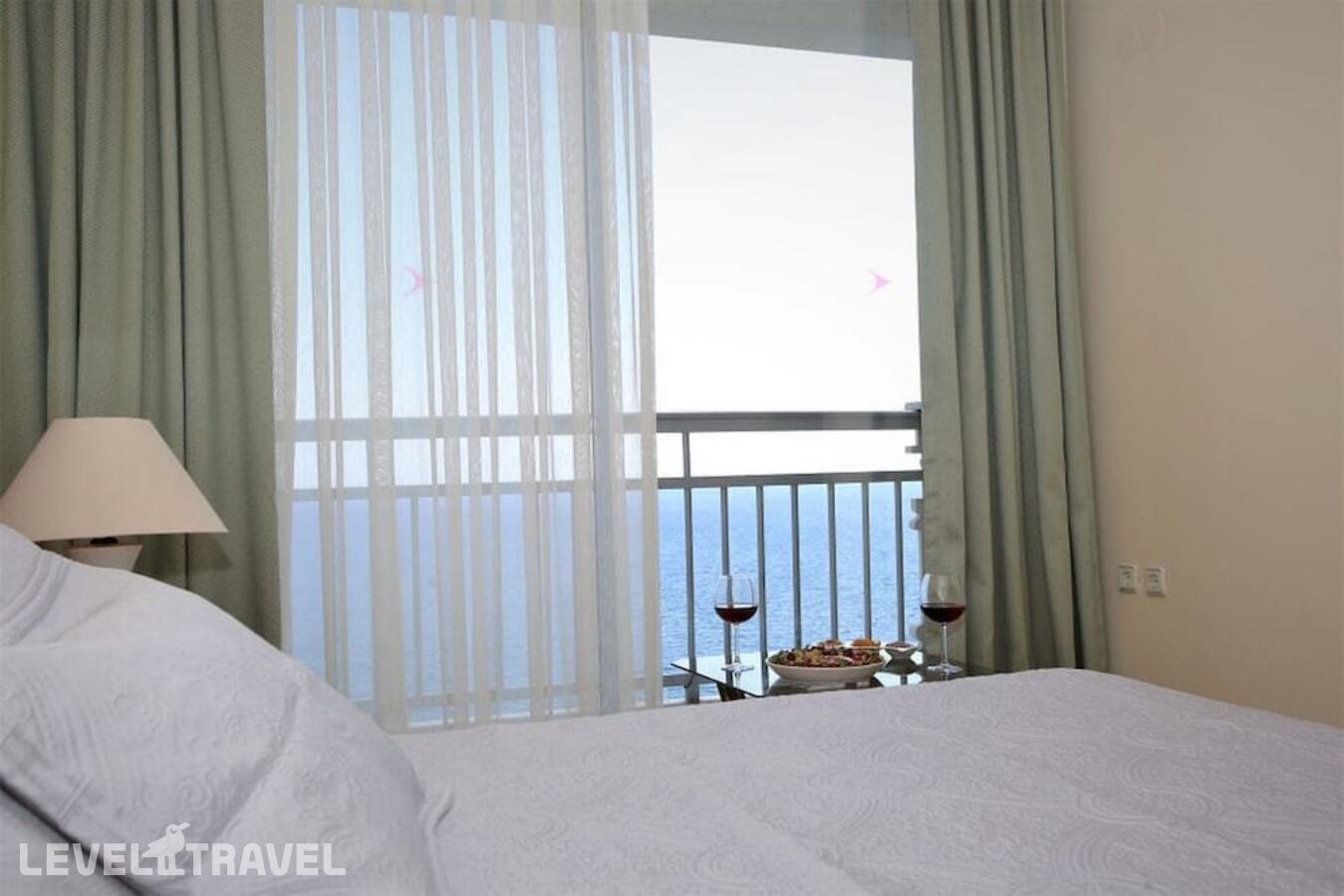 фотографии номера Стандартный с балконом и видом на море отеля Lara Hotel (Adults Only 18+) в Турция(Лара) - фото №9