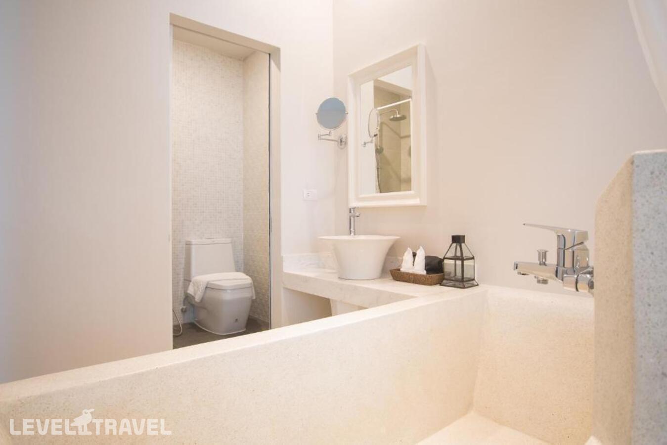 фотографии номера Двухместный номер Deluxe Colonial двуспальная кровать отеля Little Nyonya Hotel в Таиланд(город Пхукет) - фото №6