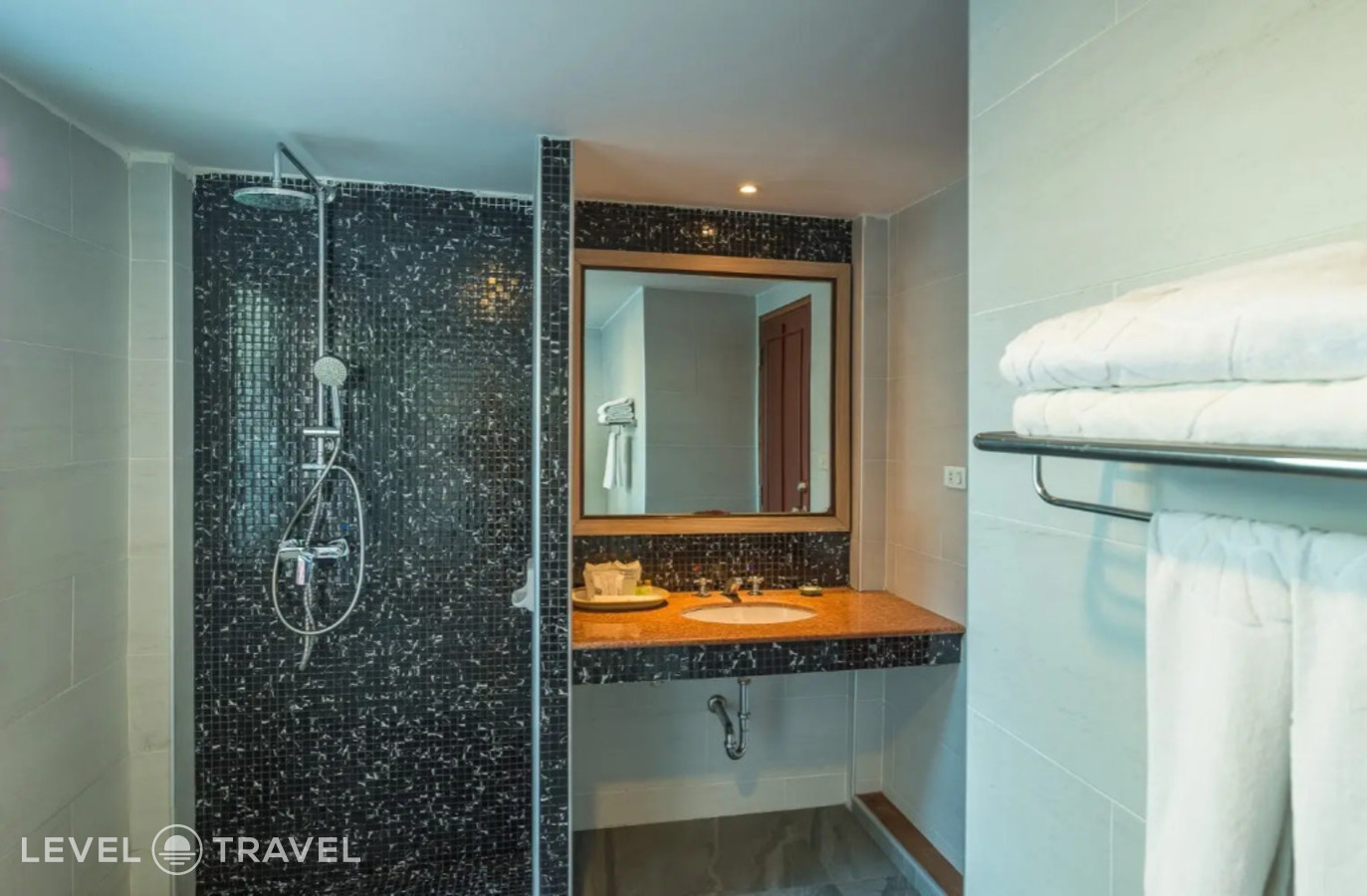 фотографии номера Двухместная вилла Plunge pool двуспальная кровать отеля Lanta Sand Resort & Spa в Таиланд(Ко Ланта) - фото №5