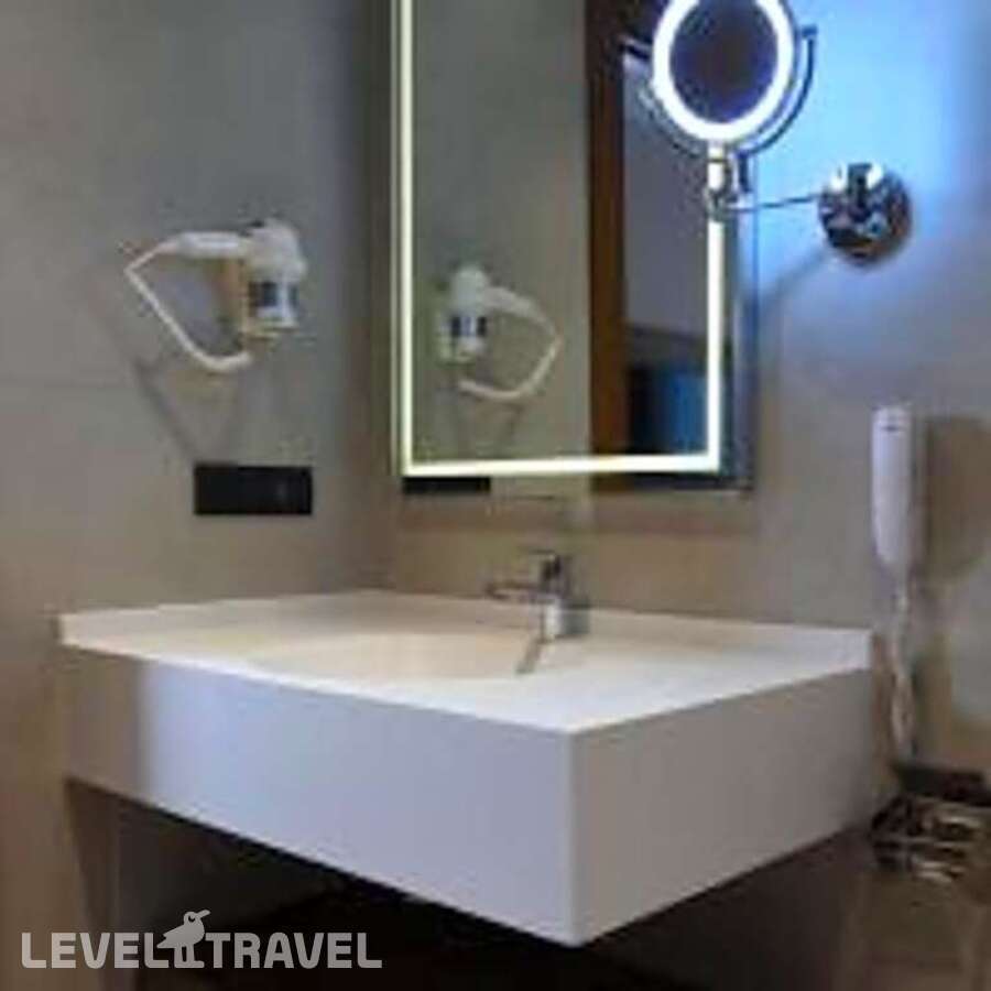 фотографии номера Делюкс (две односпальные кровати) отеля Cher Hotel & Spa Istanbul Beyoglu в Турция(Бейоглу) - фото №4