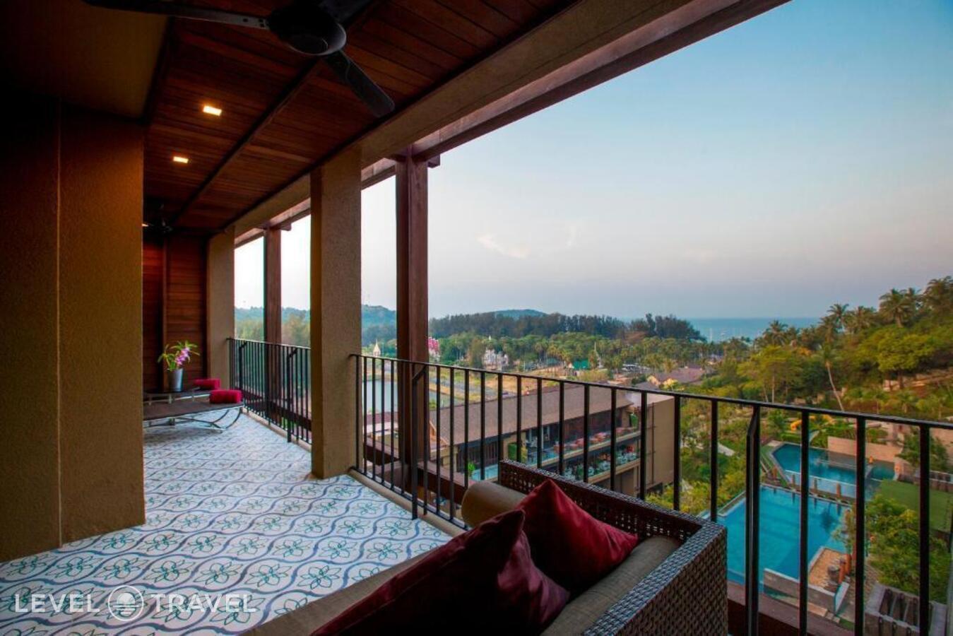 фотографии номера Семейный люкс отеля Sunsuri Phuket в Таиланд(Най Харн) - фото №13