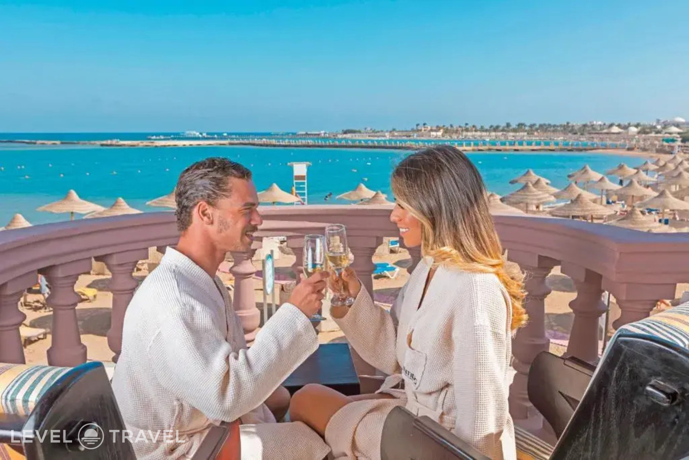 фотографии номера Представительский люкс с балконом отеля Sunrise Mamlouk Palace Resort в Египет(Хургада (город)) - фото №2