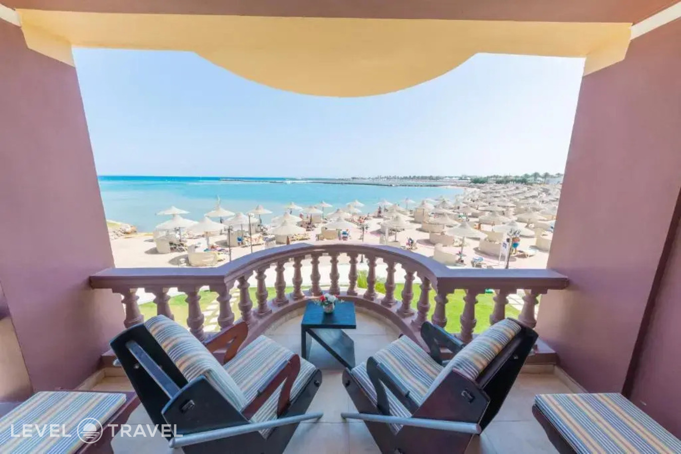 фотографии номера Представительский люкс с балконом отеля Sunrise Mamlouk Palace Resort в Египет(Хургада (город)) - фото №4