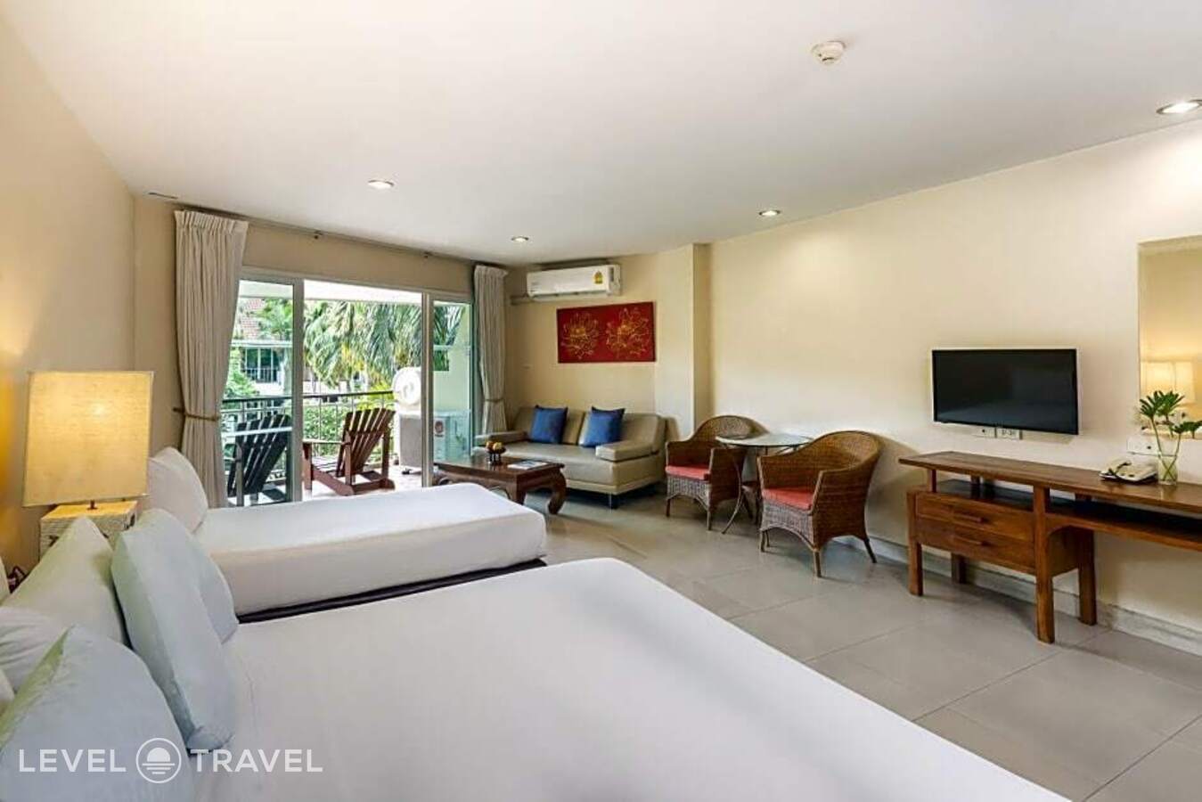 фотографии номера Номер семейный Deluxe с видом на бассейн отеля Bella Villa Cabana в Таиланд(Наклуа) - фото №6