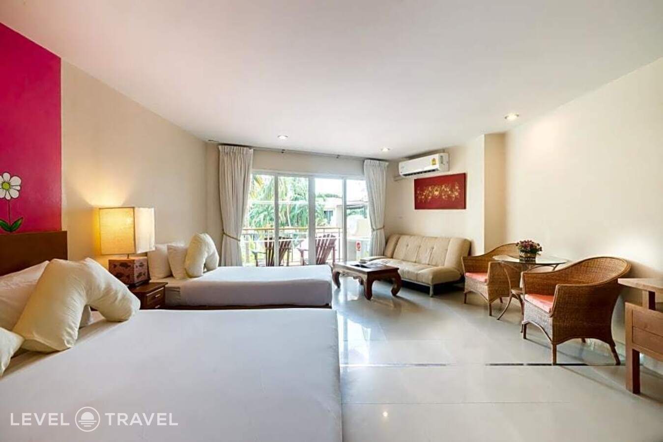 фотографии номера Номер семейный Deluxe с видом на бассейн отеля Bella Villa Cabana в Таиланд(Наклуа) - фото №4