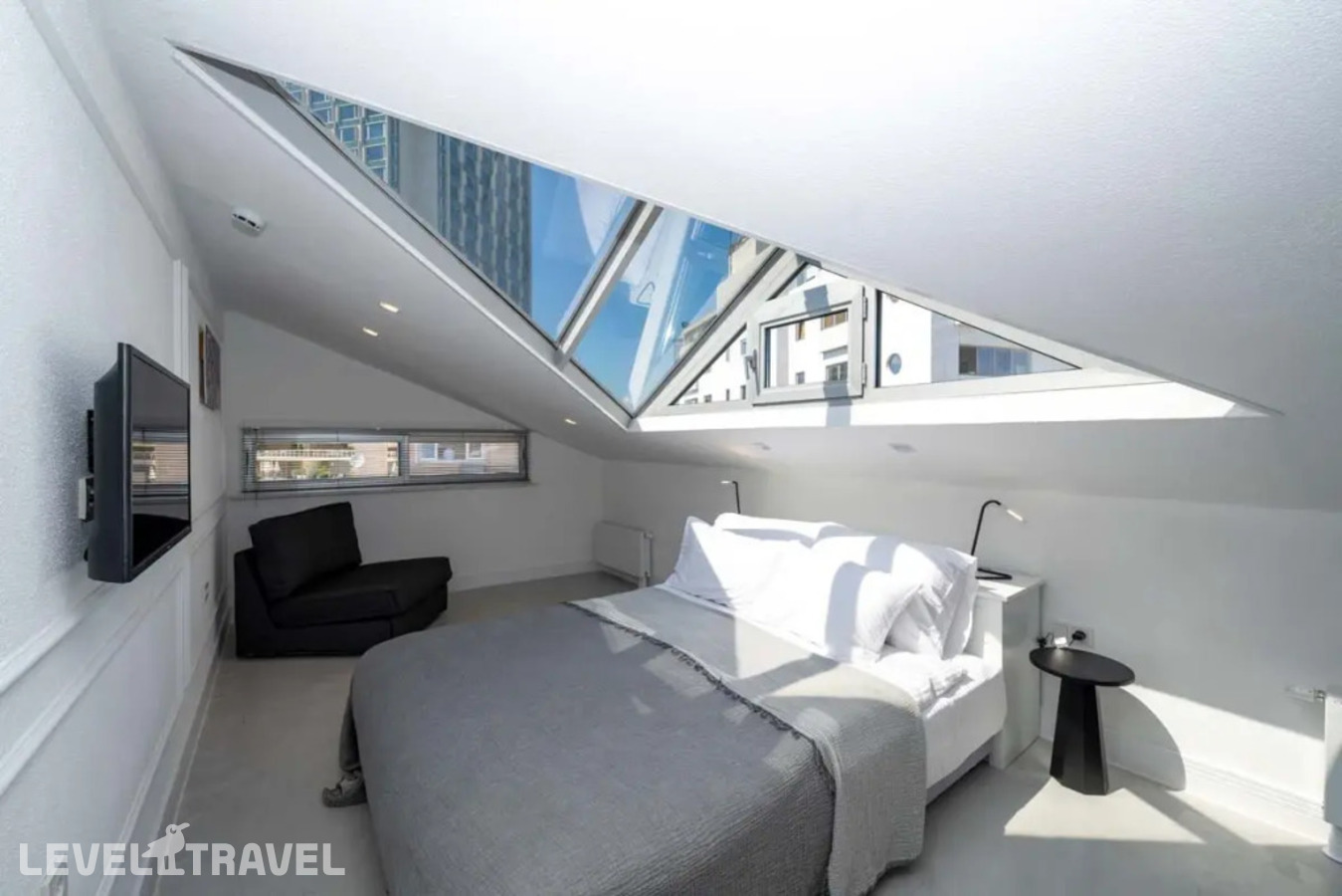 Двухместная Penthouse двуспальная кровать — фото 1