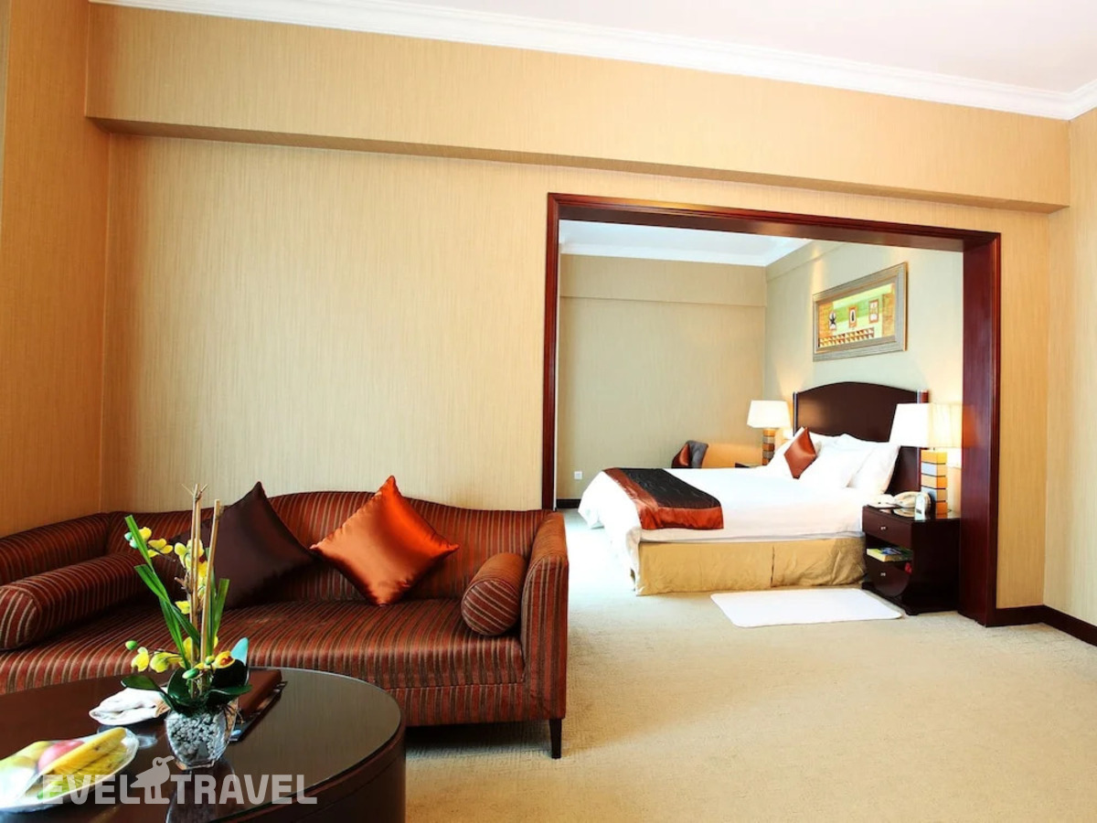 фотографии номера Номер Бизнес отеля Guangzhou Grand International Hotel в Китай(Гуанчжоу) - фото №2