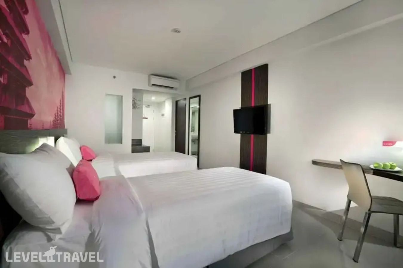 фотографии номера Делюкс (две односпальные кровати) отеля Favehotel Sunset Seminyak в Индонезия(Семиньяк) - фото №2