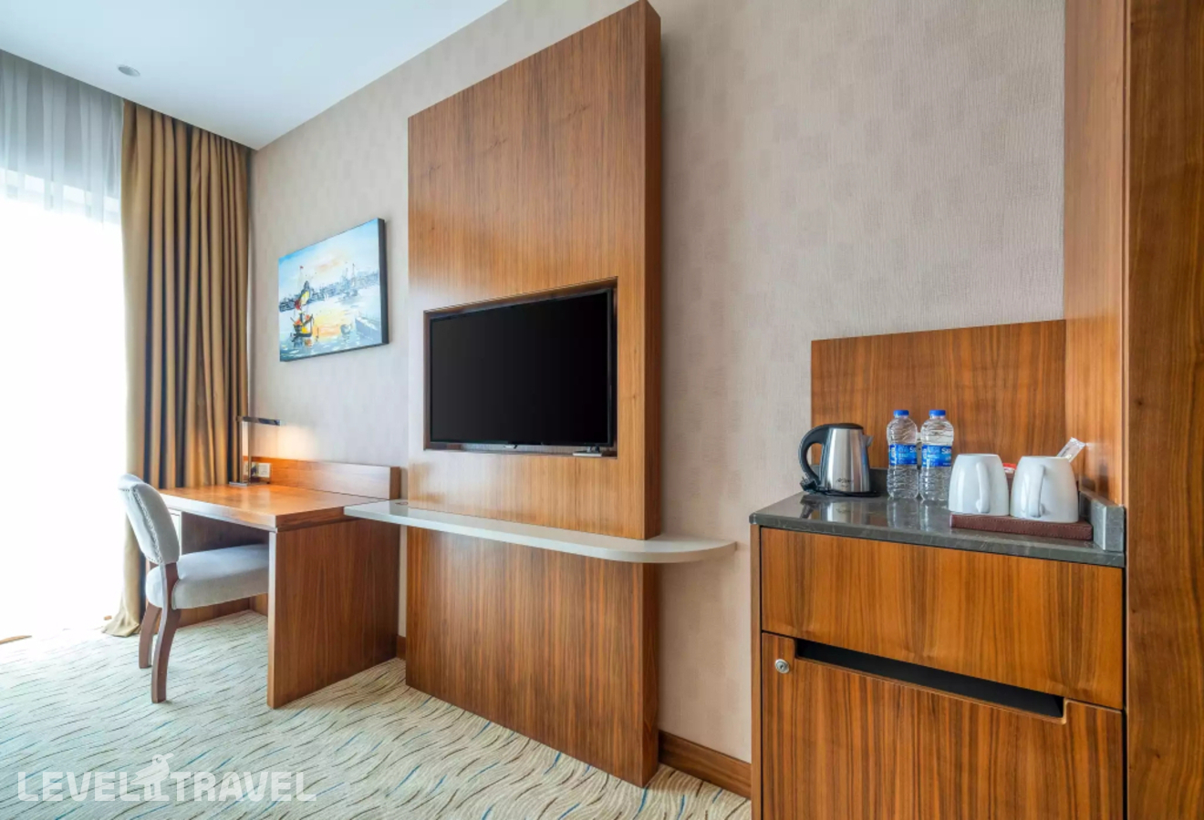 фотографии номера Трёхместный номер Business отеля Clarion Hotel Istanbul Mahmutbey в Турция(Багджылар) - фото №4