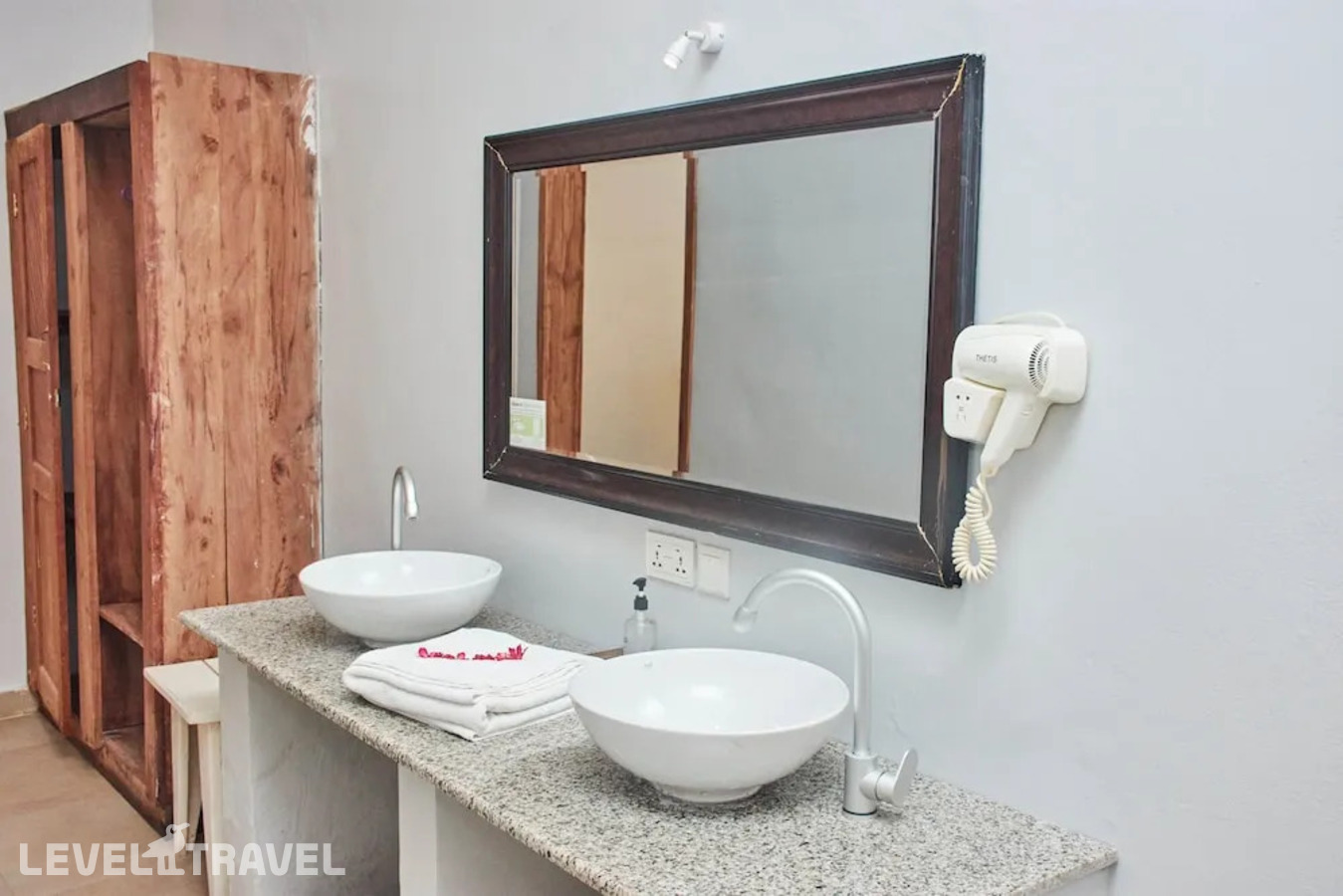 фотографии номера Делюкс (две односпальные кровати) отеля Paje Beach Apartments & Hotel в Танзания(Паже) - фото №2