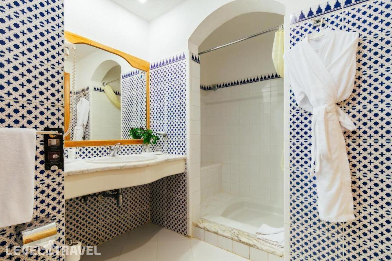 фотографии номера Стандартный с видом на море отеля Domina Coral Bay Oasis Hotel в Египет(Корал Бэй) - фото №4