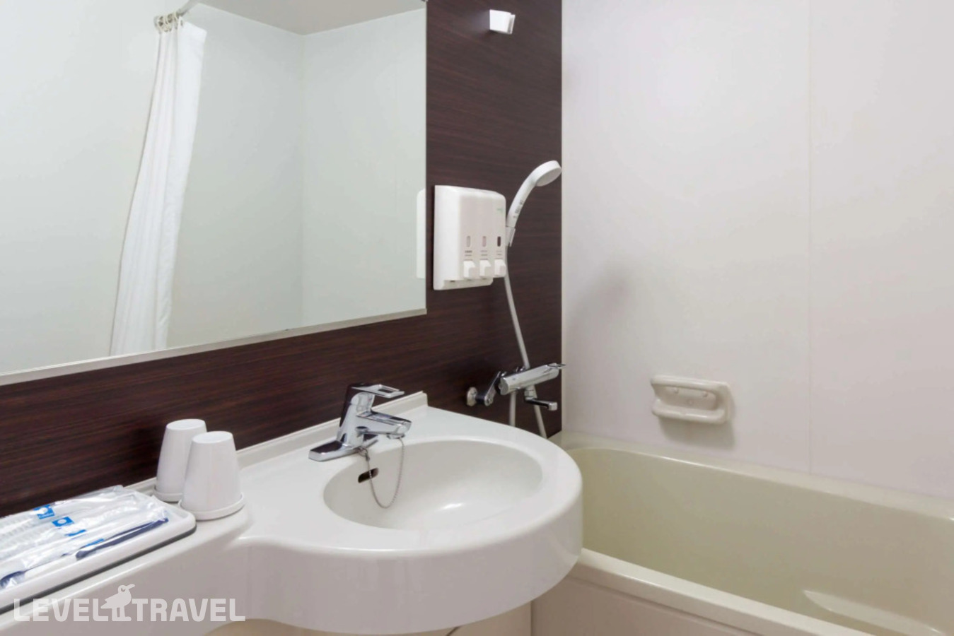 фотографии номера Стандартный номер отеля Comfort Hotel Tokyo Kanda в Япония(Токио) - фото №4