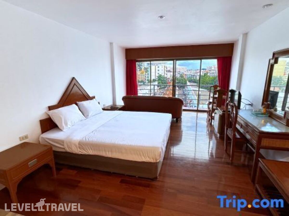 фотографии номера Делюкс отеля Highfive Guest House в Таиланд(Центральная Паттайя) - фото №4