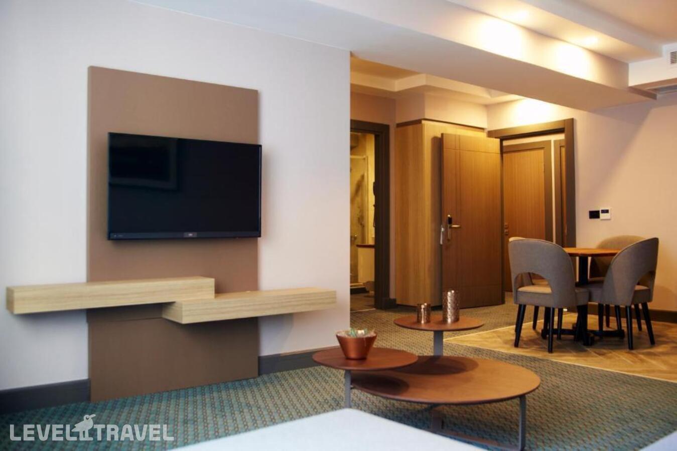 фотографии номера Люкс роскошный отеля Tophane Suites в Турция(Бейоглу) - фото №3