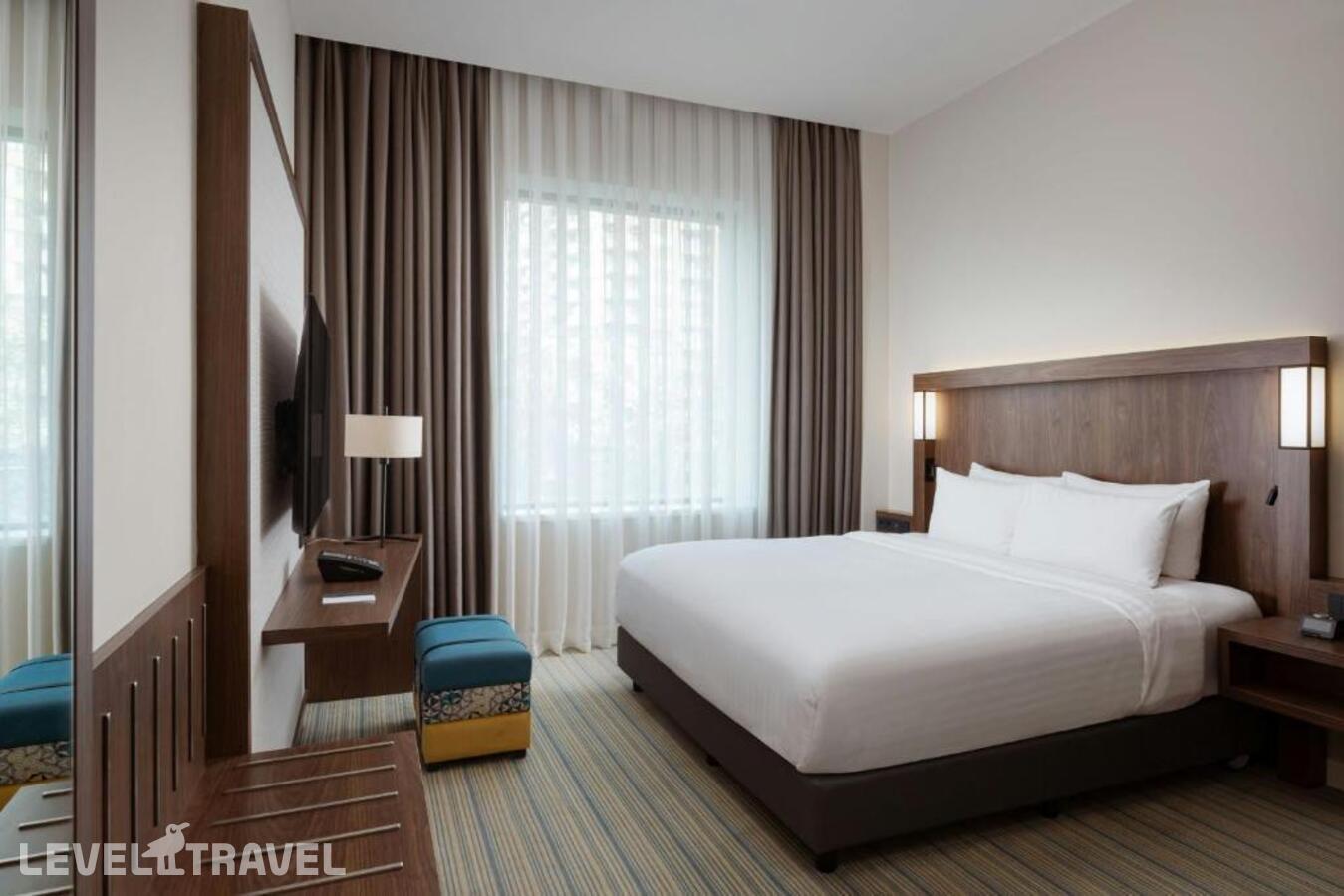 фотографии номера Стандартный с видом на город отеля Courtyard By Marriott Baku в Азербайджан(Баку) - фото №12