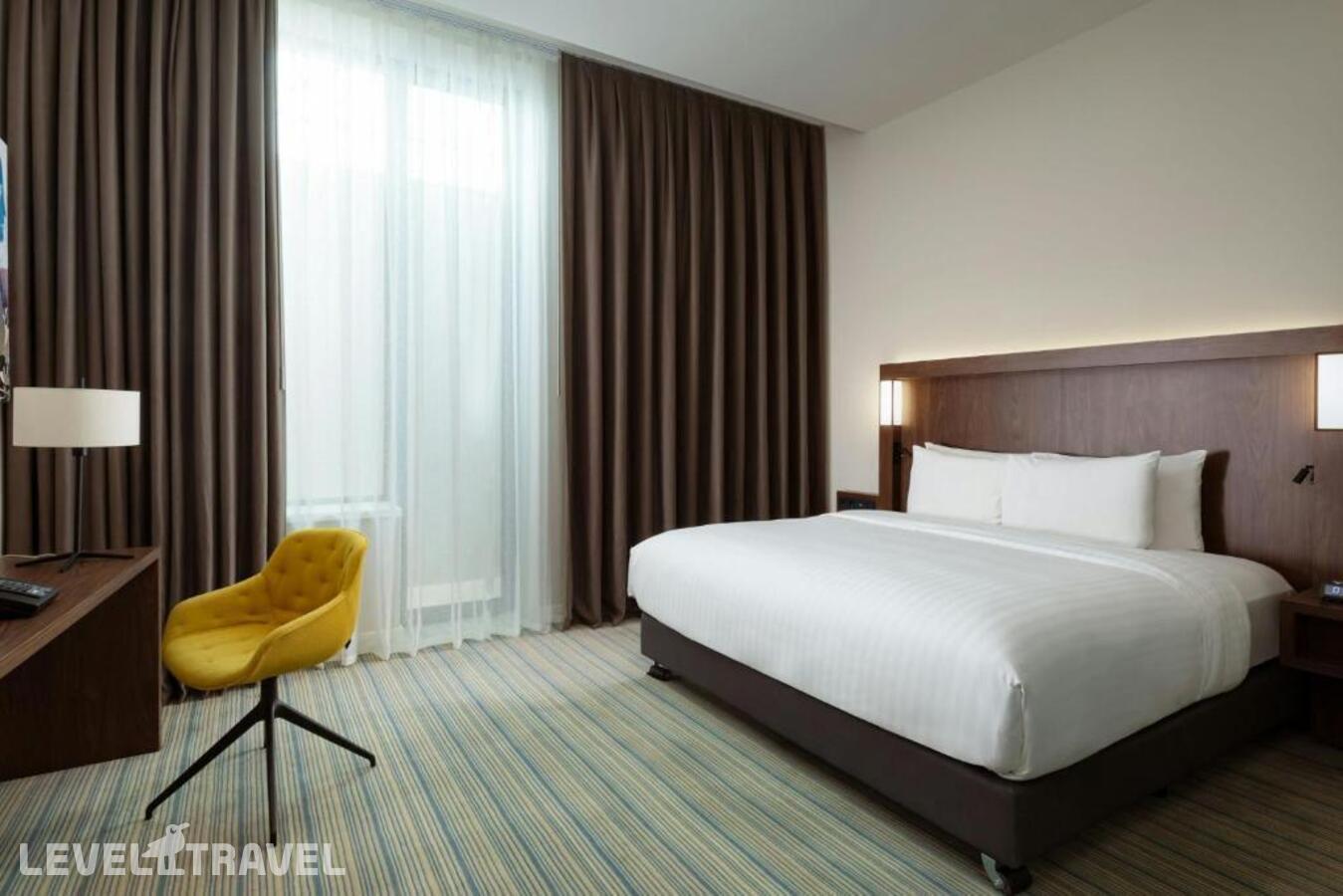 фотографии номера Стандартный с видом на город отеля Courtyard By Marriott Baku в Азербайджан(Баку) - фото №4