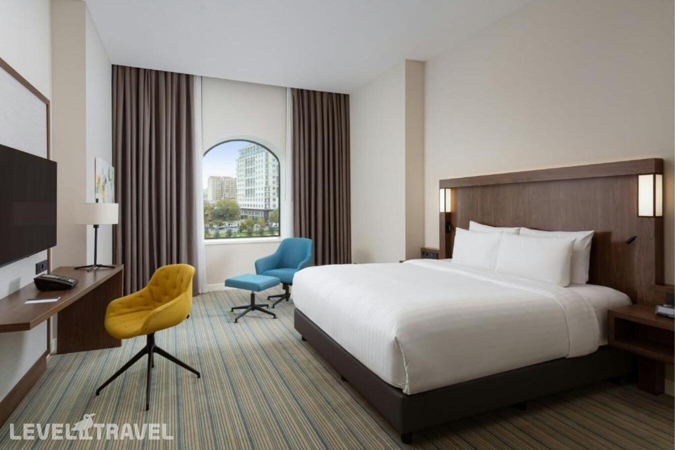 фотографии номера Стандартный с видом на город отеля Courtyard By Marriott Baku в Азербайджан(Баку) - фото №6