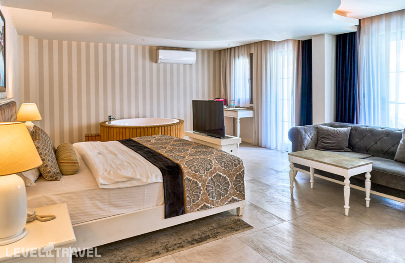 фотографии номера Люкс роскошный отеля Salonika Suites в Турция(Олюдениз) - фото №2