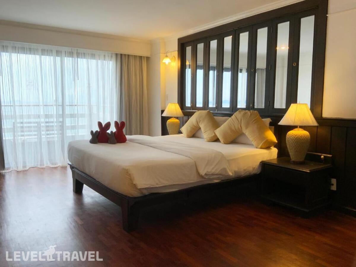 фотографии номера Семейный люкс отеля Grand Jomtien Palace Hotel в Таиланд(Джомтьен) - фото №4