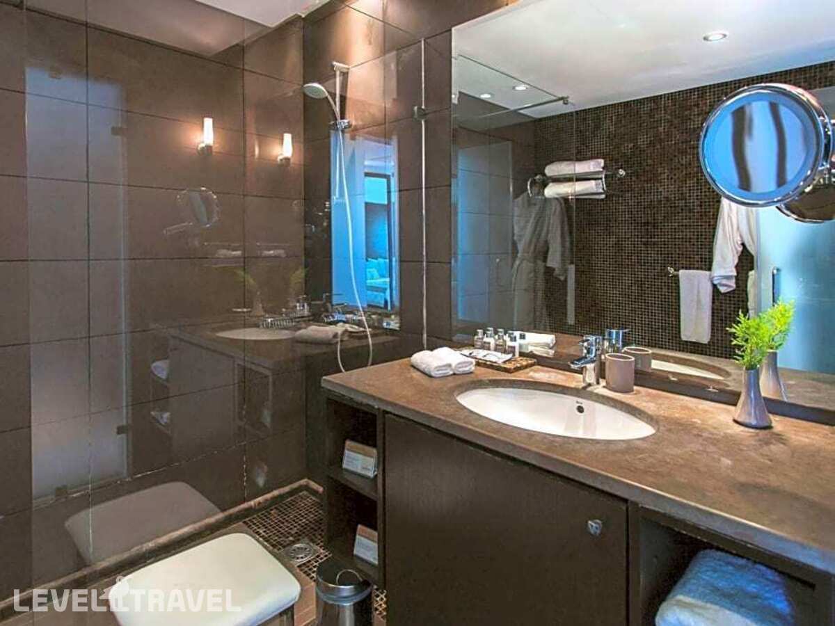 фотографии номера Номер Classic с видом на море отеля Movenpick Gammarth в Тунис(Гаммарт) - фото №1