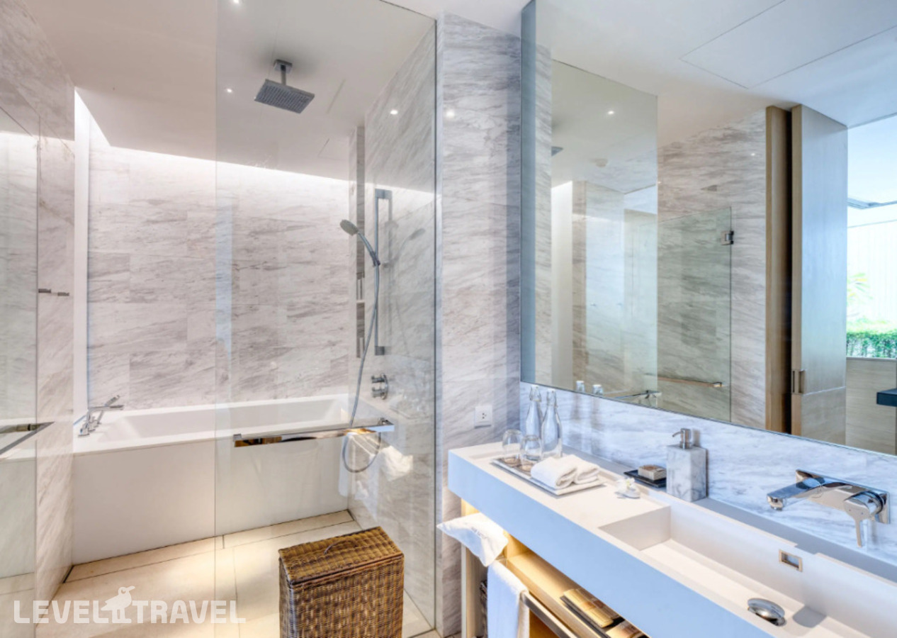 Двухместный Suite & Private Pool Grand Azure с видом на море двуспальная кровать — фото 2
