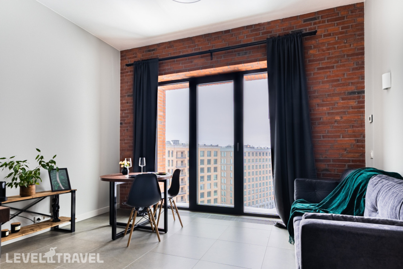 фотографии номера Четырёхместные апартаменты с видом на город отеля SV Loft Apartments (СВ Лофт Апартментс) в Россия(Василеостровский район) - фото №2