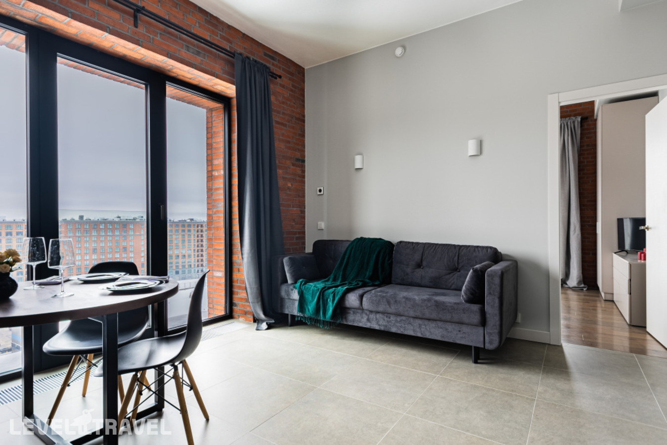 фотографии номера Четырёхместные апартаменты с видом на город отеля SV Loft Apartments (СВ Лофт Апартментс) в Россия(Василеостровский район) - фото №3
