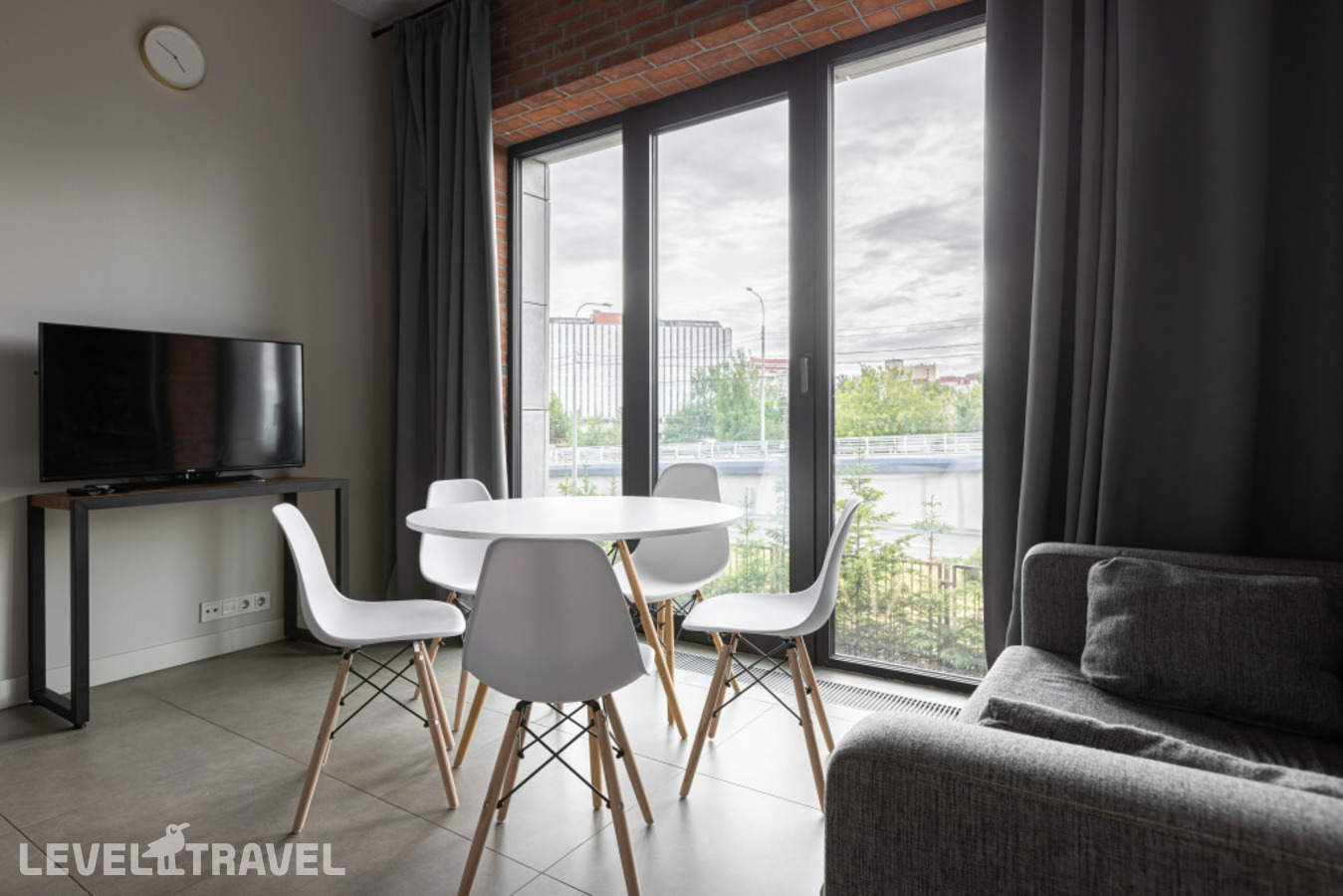 фотографии номера Пятиместные апартаменты с видом на город отеля SV Loft Apartments (СВ Лофт Апартментс) в Россия(Василеостровский район) - фото №5