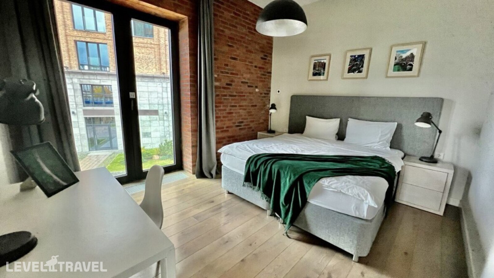 фотографии номера Пятиместные апартаменты с видом на город отеля SV Loft Apartments (СВ Лофт Апартментс) в Россия(Василеостровский район) - фото №1