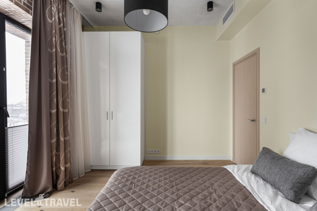 фотографии номера Шестиместные семейные апартаменты Standard с видом на город отеля SV Loft Apartments (СВ Лофт Апартментс) в Россия(Василеостровский район) - фото №8