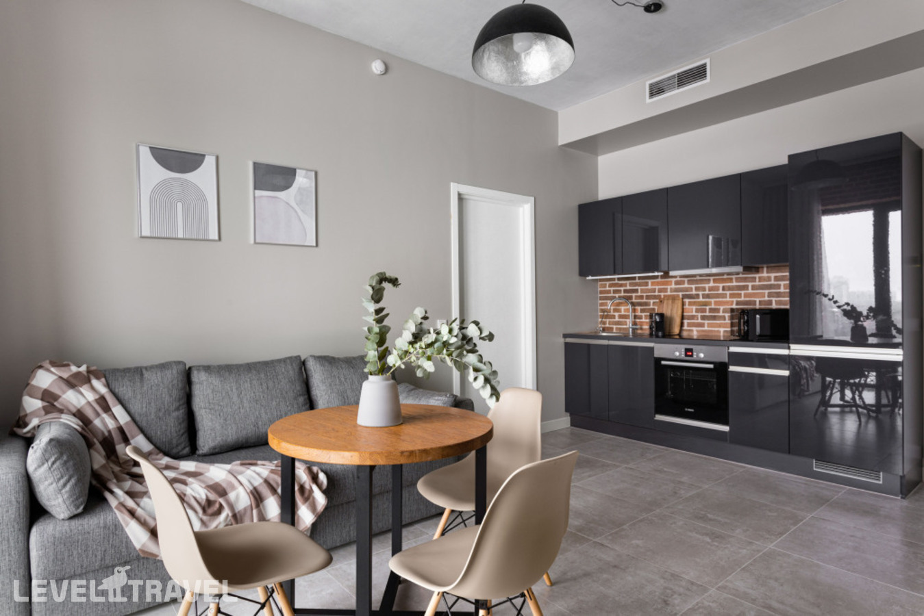 фотографии номера Четырёхместные апартаменты Deluxe с видом на город отеля SV Loft Apartments (СВ Лофт Апартментс) в Россия(Василеостровский район) - фото №12