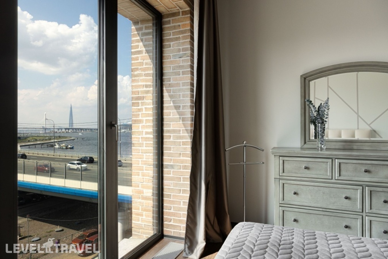 фотографии номера Пятиместные апартаменты Lux с видом на реку отеля SV Loft Apartments (СВ Лофт Апартментс) в Россия(Василеостровский район) - фото №5