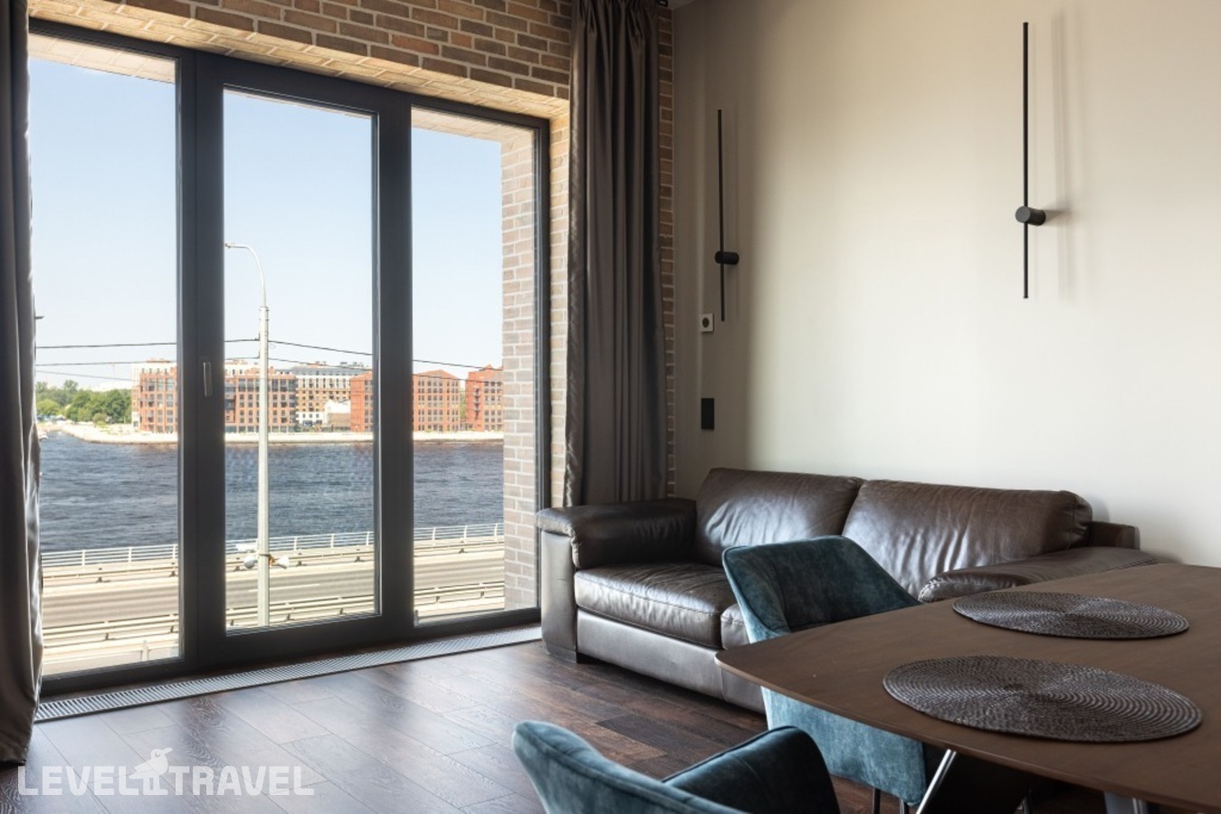 фотографии номера Пятиместные апартаменты Lux с видом на реку отеля SV Loft Apartments (СВ Лофт Апартментс) в Россия(Василеостровский район) - фото №9