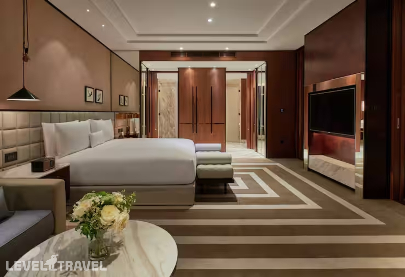 Двухместный люкс Grand Corner с красивым видом из окна двуспальная кровать — фото 3