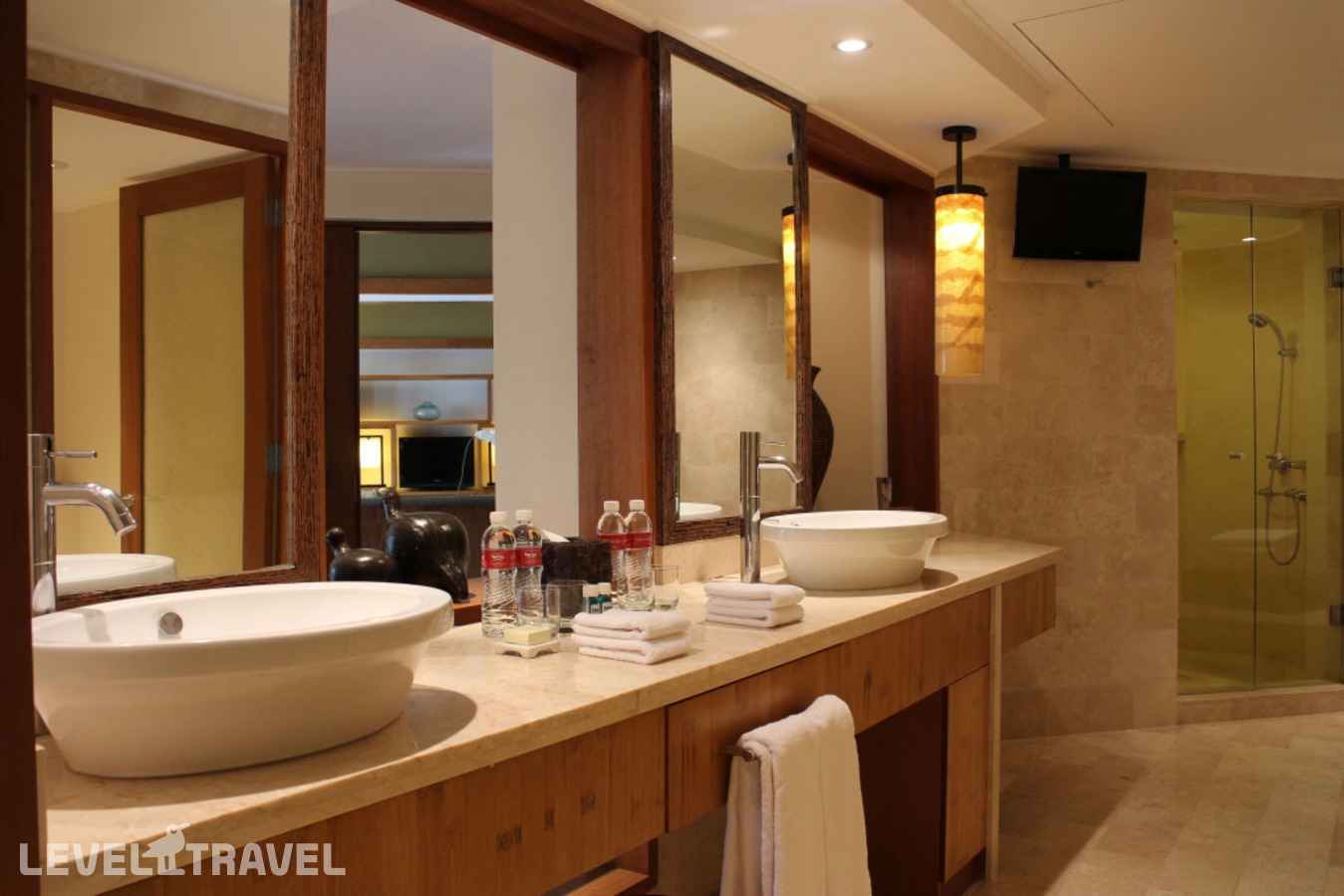 фотографии номера Двухместный люкс клубный Executive двуспальная кровать отеля Grand Hyatt Bali в Индонезия(Нуса Дуа) - фото №9