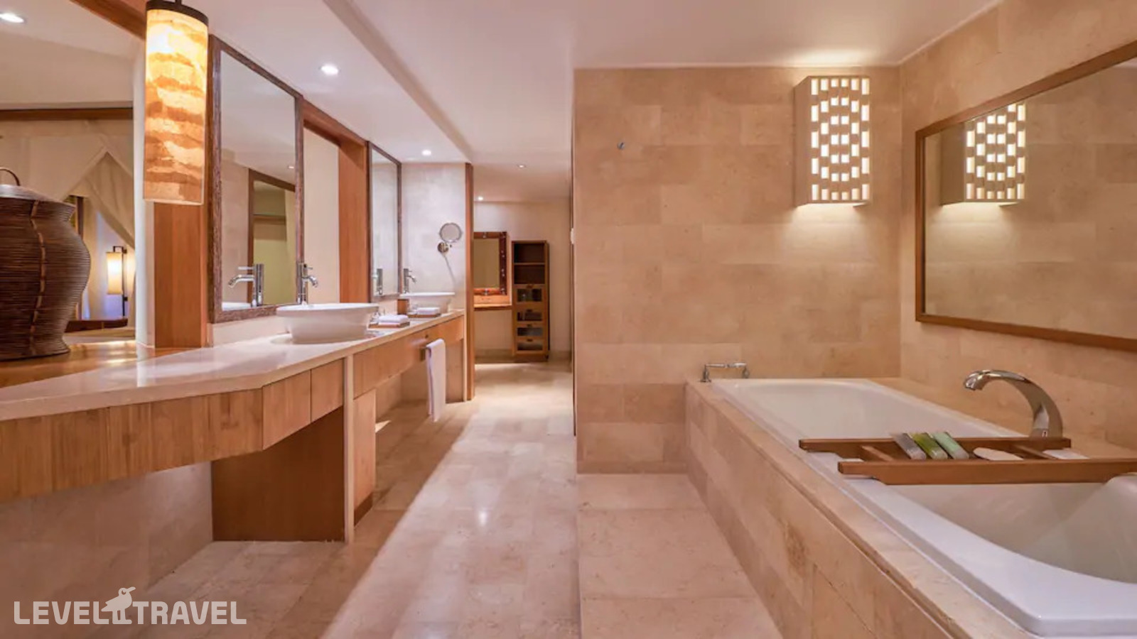 фотографии номера Двухместный люкс клубный Executive двуспальная кровать отеля Grand Hyatt Bali в Индонезия(Нуса Дуа) - фото №8