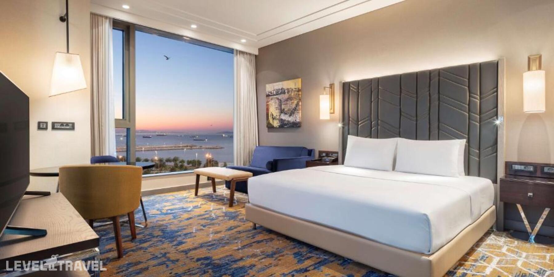 фотографии номера Стандартный с видом на море отеля Hilton Istanbul Bakirkoy в Турция(Бакыркёй) - фото №1