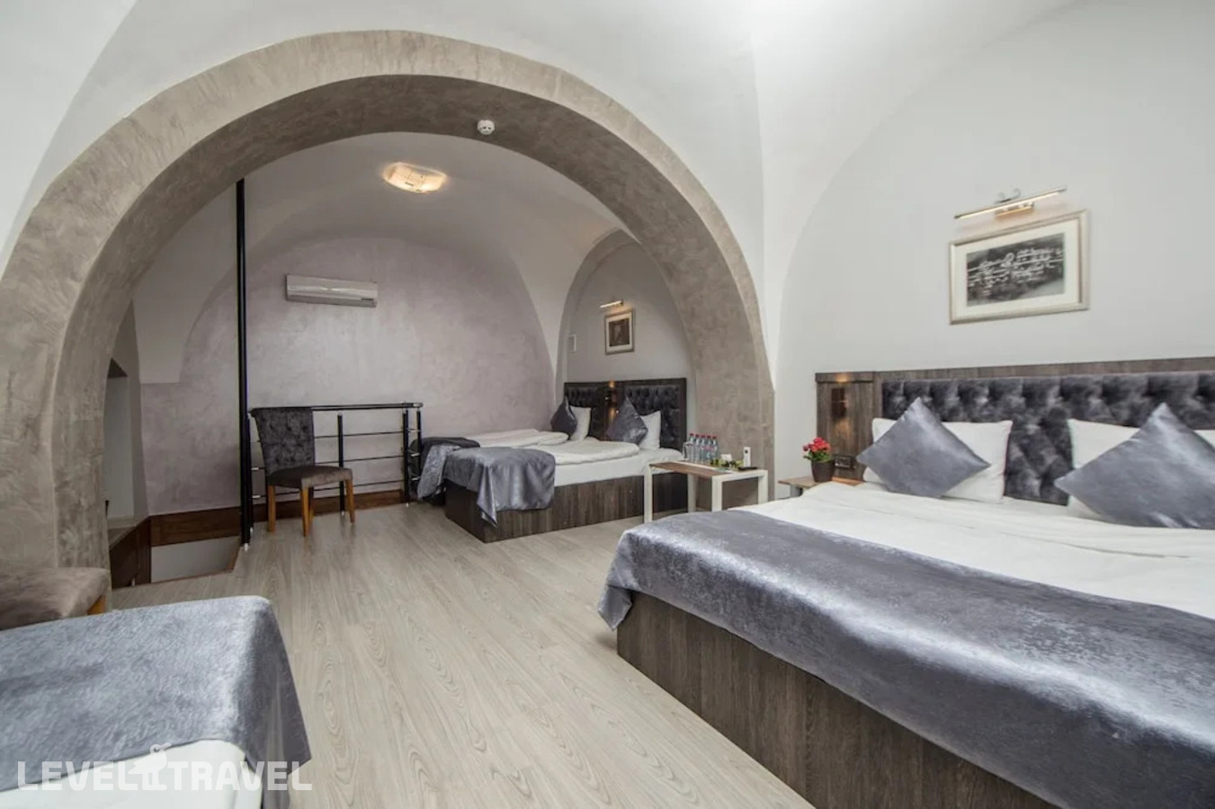 фотографии номера Семейный номер Дуплекс отеля Passage Hotel Baku в Азербайджан(Баку) - фото №22