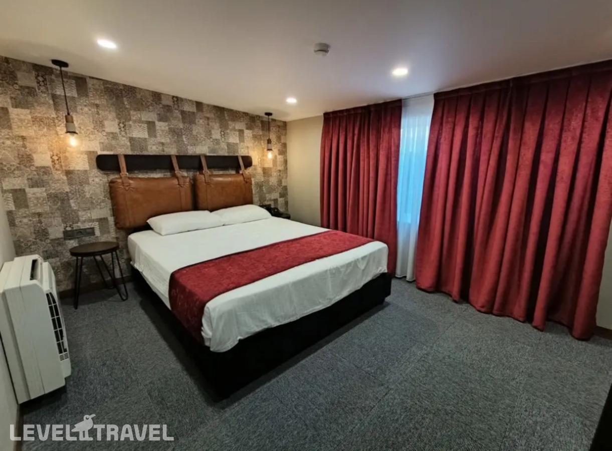 фотографии номера Экономичный номер отеля Townhouse Tbilisi Hotel в Грузия(Тбилиси) - фото №1