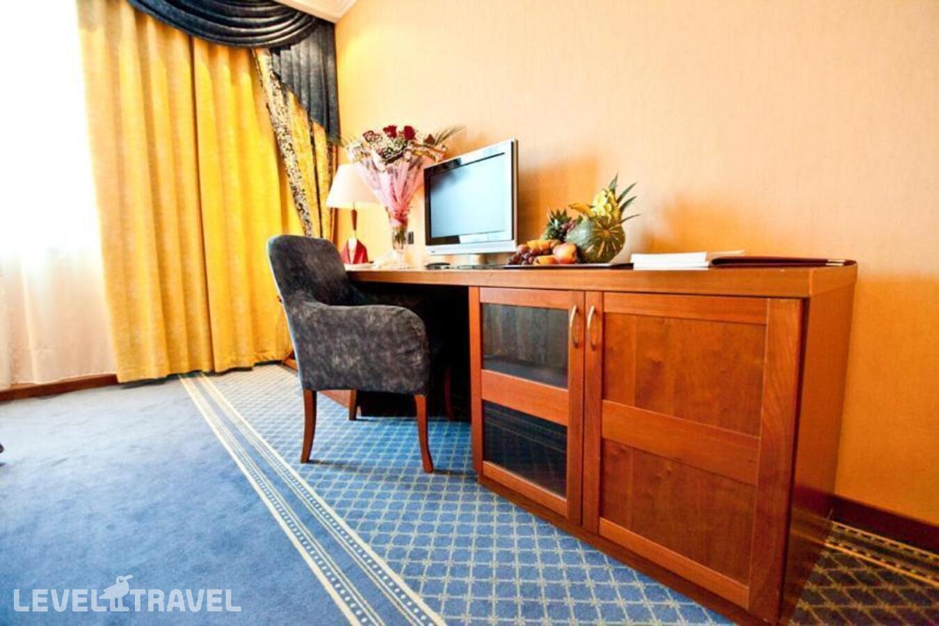 фотографии номера Делюкс (две односпальные кровати) отеля River Palace в Казахстан(Атырау) - фото №5