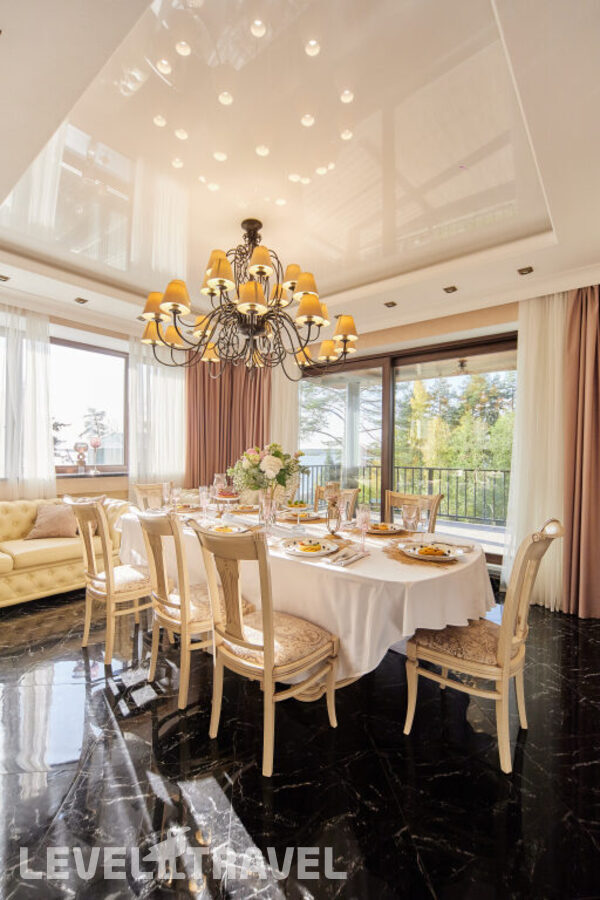 фотографии номера Вилла Luxury с балконом и с красивым видом из окна отеля Резиденция Северный Сад Загородный Отель в Россия(Косалма) - фото №2