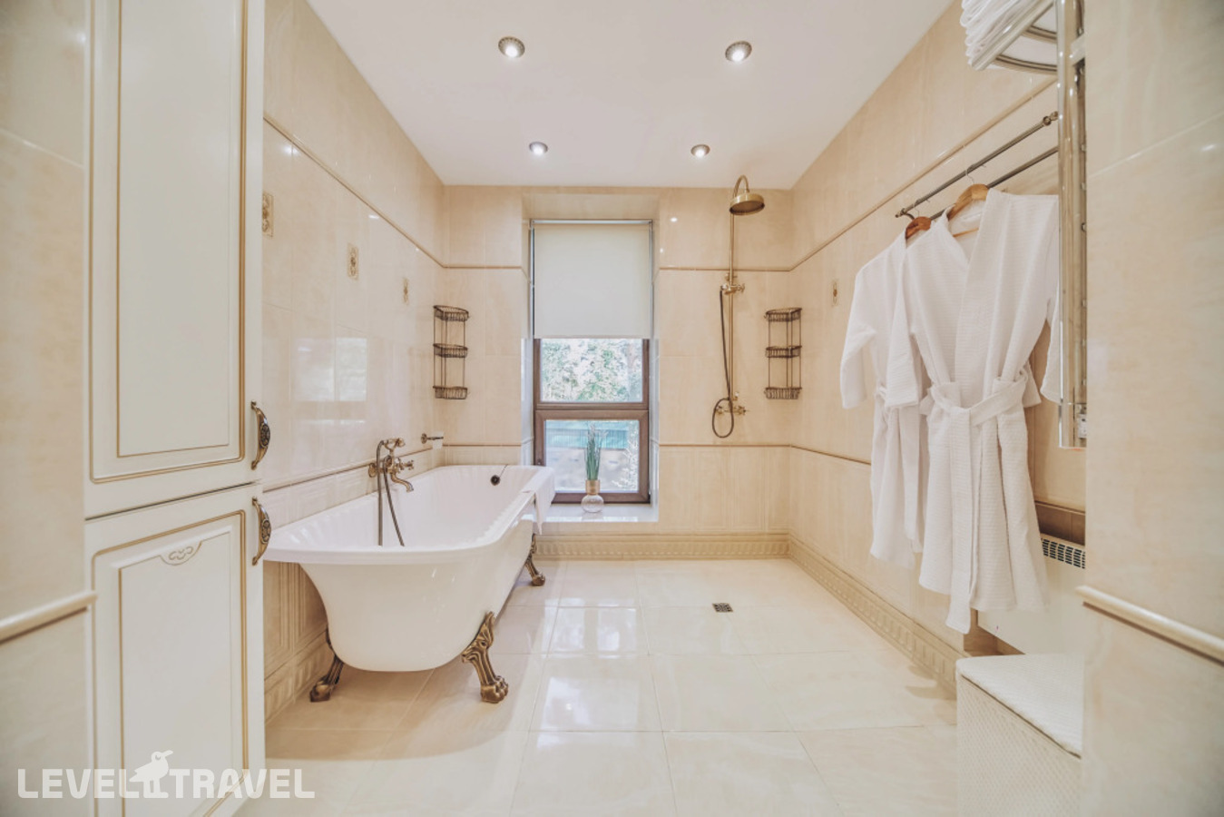 фотографии номера Вилла Luxury с балконом и с красивым видом из окна отеля Резиденция Северный Сад Загородный Отель в Россия(Косалма) - фото №8
