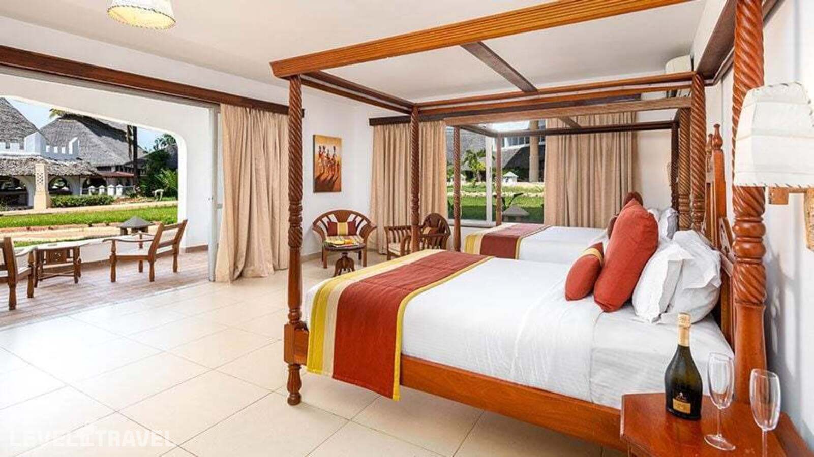 фотографии номера Улучшенный (две односпальные кровати) отеля The Royal Zanzibar Beach Resort в Танзания(Нунгви Бич) - фото №1