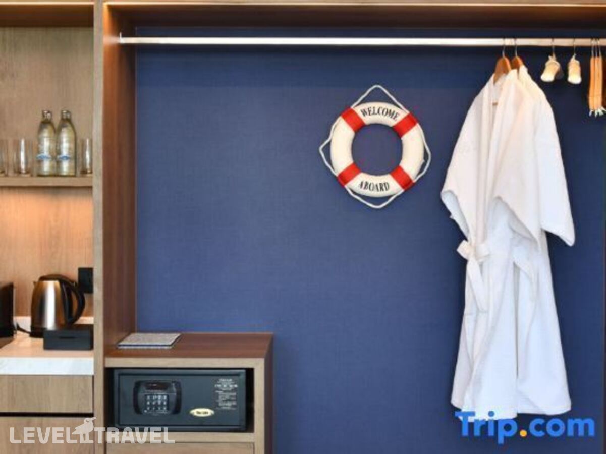 фотографии номера Люкс отеля Ocean Marina Yacht Club в Таиланд(Джомтьен) - фото №2