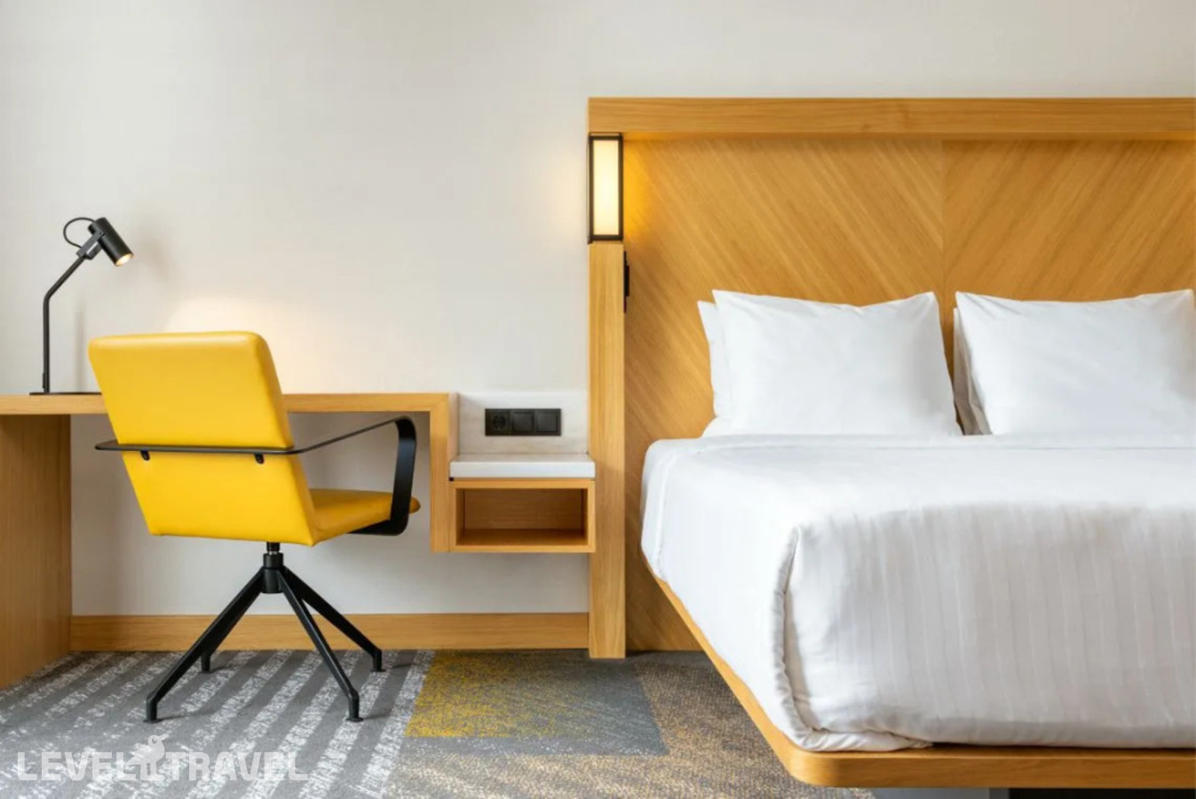 фотографии номера Делюкс с видом на город отеля Courtyard By Marriott Hotel в Грузия(Тбилиси) - фото №2