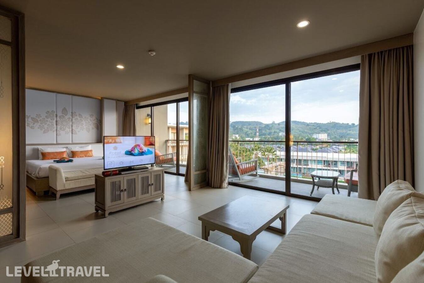 фотографии номера Полулюкс с видом на бассейн отеля Proud Phuket Hotel в Таиланд(Най Янг Бич) - фото №1