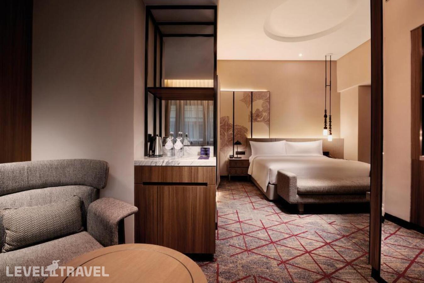 фотографии номера Представительский номер отеля Doubletree By Hilton Putrajaya Lakeside в Малайзия(Куала-Лумпур) - фото №1