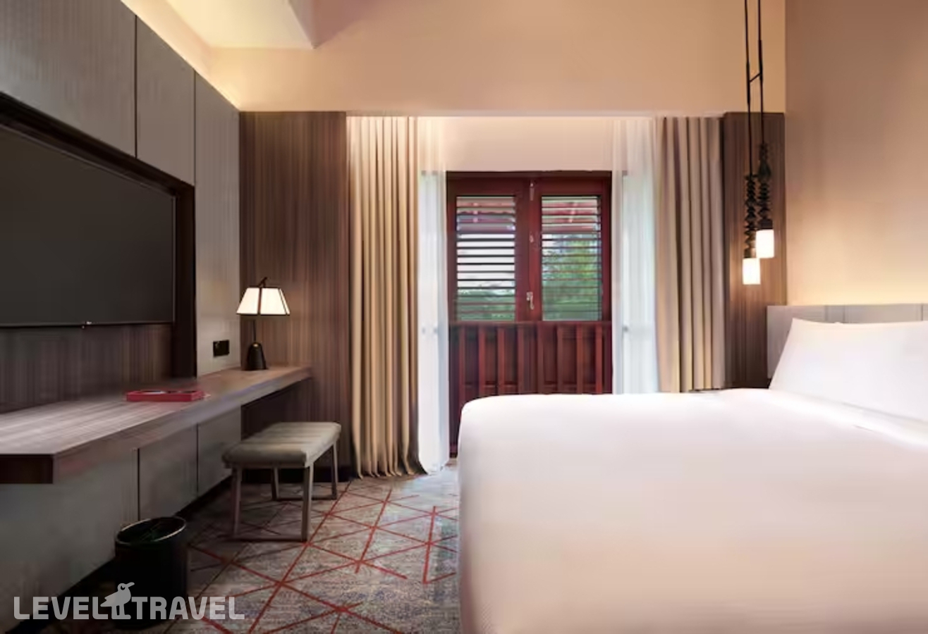 фотографии номера Двухместный люкс Семейный двуспальная кровать отеля Doubletree By Hilton Putrajaya Lakeside в Малайзия(Куала-Лумпур) - фото №1