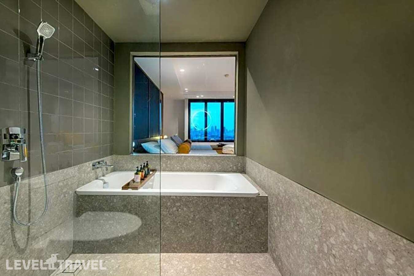 фотографии номера Делюкс с видом на город отеля Graph Hotel (Ex. Bangkok Chada Hotel) в Таиланд(Бангкок) - фото №13