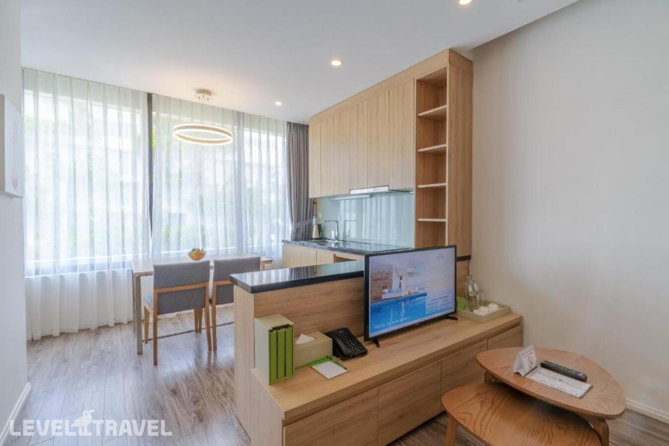 фотографии номера Стандартный с боковым видом на море отеля Belle Maison Parosand Danang Hotel – Managed By H&K Hospitality в Вьетнам(Дананг) - фото №5